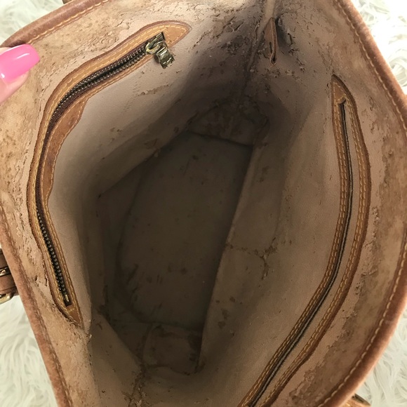 Lv authentic purse - Picture 3 of 7